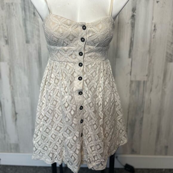 Dress  - Picture 1 of 4